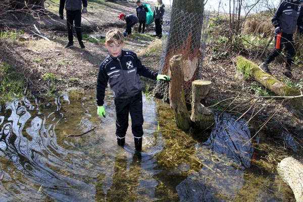 Seeuferreinigung_2019-03-30_069-IMG_1734.jpg
